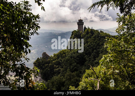 Forteresse Guaita tower bell à Saint-Marin le mont Titano Banque D'Images