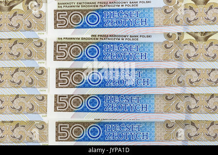 Libre de 500 PLN billets portant dans une rangée Banque D'Images