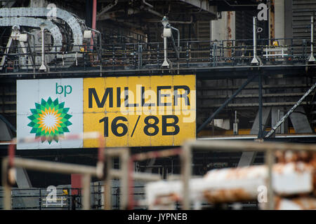Bp miller le pétrole de la mer du Nord et la plate-forme de gaz. pris sur le projet de déclassement. crédit : lee ramsden / alamy Banque D'Images