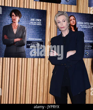 La découverte 'Manhunt : Unabomber' Première mondiale à l'Appel du Jazz at Lincoln Center's Frederick P. Rose Hall - Arrivées avec : Jane Lynch Où : New York, New York, United States Quand : 19 juillet 2017 Source : WENN.com Banque D'Images