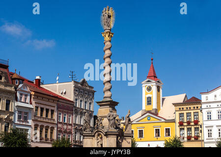 Broumov, République tchèque, paysage de la vieille ville et Hôtel de ville Banque D'Images