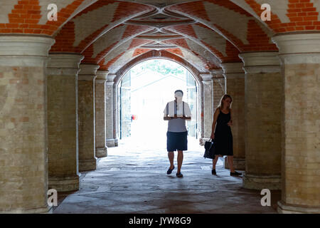 Londres, UK - 2 août 2017 - Le Palais de Cristal du métro, un ancien tunnel piétonnier victorienne dans le sud de Londres Banque D'Images