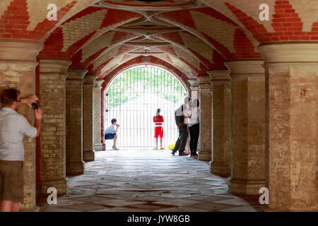 Londres, UK - 2 août 2017 - Le Palais de Cristal du métro, un ancien tunnel piétonnier victorienne dans le sud de Londres Banque D'Images