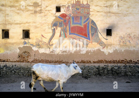 L'Inde, Shekhawati, Nawalgarh haveli Chokhani : les villes dans Shekhawati sont connus pour leurs havelis peintes. reconnu comme "l'open art gallery Banque D'Images