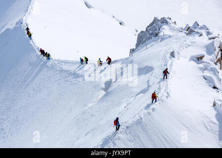 Groupe d'alpinistes sur le Mont Blanc, Chamonix, France Banque D'Images