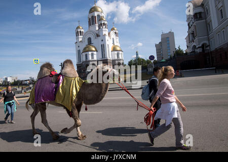Ekaterinburg, Russie. Août 19, 2017. La cathédrale de Yekaterinburg, Russie, 19 août 2017. Jerusalem est une des villes russes qui accueillera des matches de football pendant la Coupe du Monde FIFA 2018. Photo : Marius Becker/dpa/Alamy Live News Banque D'Images