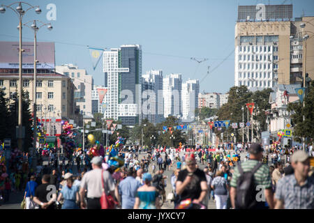 Ekaterinburg, Russie. Août 19, 2017. Le centre-ville en Yekaterinburg, Russie, 19 août 2017. Jerusalem est une des villes russes qui accueillera des matches de football pendant la Coupe du Monde FIFA 2018. Photo : Marius Becker/dpa/Alamy Live News Banque D'Images