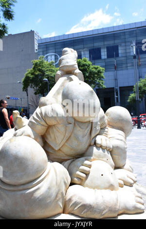 La ville de Mexico, Mexique, 20 août 2017. L'artiste plastique Rodrigo de la Sierra afficher 15 pièces Monumentals fait de bronze à l'exposition 'Timo entre le peuple' inspiré par le personnage de la fable. Credit : SOPA/Alamy Images Limited Live News Banque D'Images