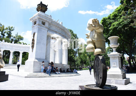 La ville de Mexico, Mexique, 20 août 2017. L'artiste plastique Rodrigo de la Sierra afficher 15 pièces Monumentals fait de bronze à l'exposition 'Timo entre le peuple' inspiré par le personnage de la fable. Credit : SOPA/Alamy Images Limited Live News Banque D'Images