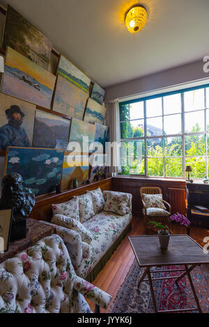 Intérieur de la maison de Claude Monet à Giverny, Normandie, France Banque D'Images