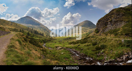 Paysage de montagne sur le dessus de la Passo del Vivione, Schilpario, Val di Scalve, district de Bergame, Lombardie, Italie. Banque D'Images