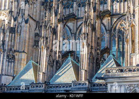 Détails de l'en flèches de la cathédrale gothique de Saint Vitus Old Town Square Prague République Tchèque Europe Banque D'Images