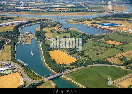 Canal Wesel-Datteln, rejoint le Rhin, Lippendorf grand sur Wesel Friedrichsfeld serrure latérale Friedrichsfelde, chambre, Voerde (Niederrhein), Ruhr, Nordrhei Banque D'Images