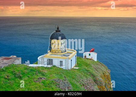 St Abb's Head Lighthouse, Berwickshire, en Écosse Banque D'Images