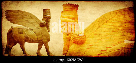 Grunge background avec texture du papier et à tête humaine - lamassu taureau ailé assyrien, statue divinité protectrice Banque D'Images