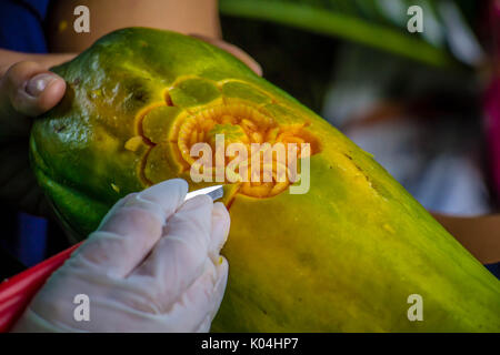 Sculpture sur fruits art de la Thaïlande pour aliments pointilleuse Banque D'Images