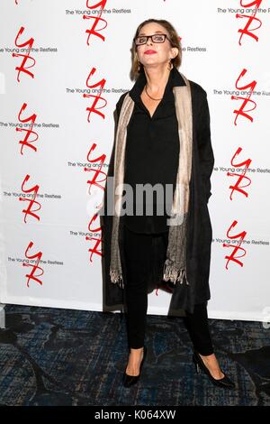 Judith Chapman présents pour les jeunes années Le Club Dîner, Burbank Convention Center, Burbank, CA, 19 août 2017. Photo par : Priscilla Grant/Everett Collection Banque D'Images