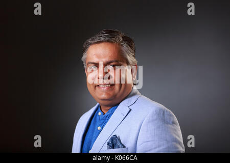 Edinburgh, Ecosse, Royaume-Uni. Août 21, 2017. Jour 10 Edinburgh International Book Festival. Sur la photo : Vivek Singh, chef indien basé à Londres, restaurateur, et personnalité médiatique connue pour son innovatrice sur la cuisine indienne. Credit : Pako Mera/Alamy Live News Banque D'Images