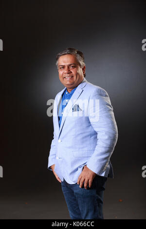 Edinburgh, Ecosse, Royaume-Uni. Août 21, 2017. Jour 10 Edinburgh International Book Festival. Sur la photo : Vivek Singh, chef indien basé à Londres, restaurateur, et personnalité médiatique connue pour son innovatrice sur la cuisine indienne. Credit : Pako Mera/Alamy Live News Banque D'Images