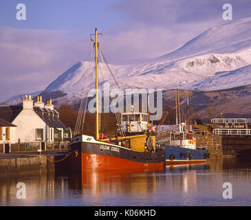 Vue d'hiver vers le Ben Nevis du bassin de Corpach, Corpach, Inverness-shire Banque D'Images