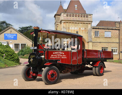 Échelle de 9 pouces vapeur Foden Wagon Banque D'Images