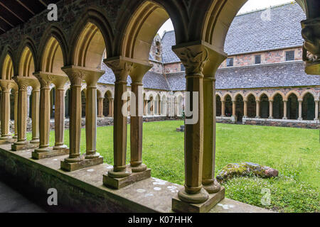 Le Cloître de l'abbaye d'Iona, l'île d'Iona, Argyll and Bute, Ecosse, Royaume-Uni Banque D'Images