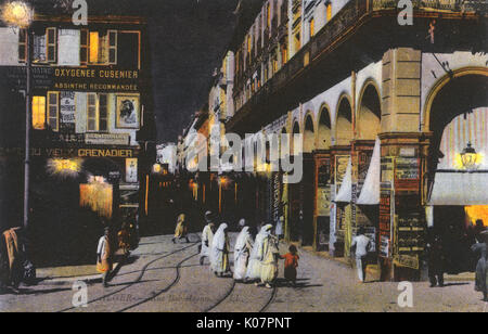 Scène nocturne rue Bab-Azoun, Alger, Algérie Banque D'Images