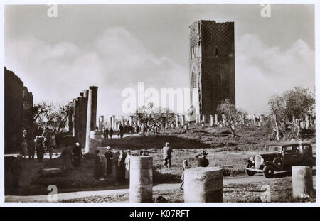 Vue sur la Tour Hassan, Rabat, Maroc Banque D'Images