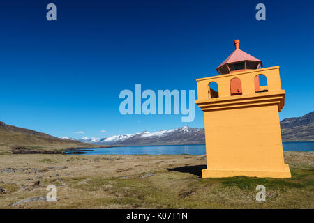 Lighthousehouse Orange, Vattarnes, Reyðarfjörður, Fjords de l'île, à l'Est de l'île, Banque D'Images