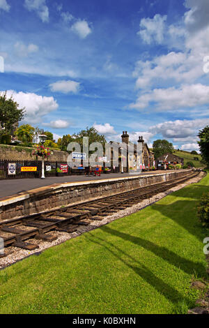 Sur la station Oakworth Keighley & Worth Valley Railway line dans le West Yorkshire. L'emplacement principal utilisé dans le film de 1970 Le chemin de fer des enfants. Banque D'Images