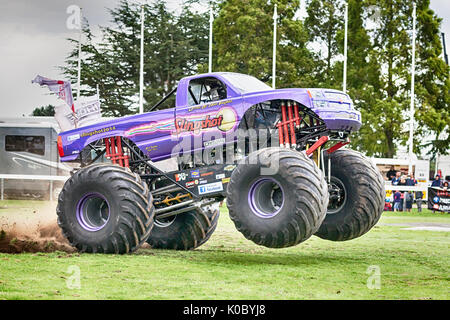 NORFOLK, UK - Août 19th, 2017 : Truckfest Norwich est un festival des transports au Royaume-uni basée autour de l'industrie du transport routier situé à Norfolk. Monster Tru Banque D'Images