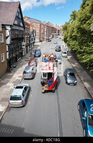 Open top bus de tourisme à Chester Banque D'Images