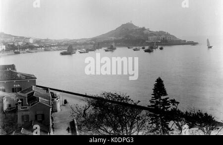 AJAXNETPHOTO. 1900-1910. Macao, PORTUGEAUSE TERRITOIRE. - Vue sur le port. Photographe:Inconnu © COPYRIGHT DE L'IMAGE NUMÉRIQUE PHOTO VINTAGE AJAX AJAX BIBLIOTHÈQUE SOURCE : VINTAGE PHOTO LIBRARY COLLECTION REF:171308 1012 Banque D'Images