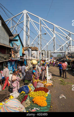 L'Inde, le Bengale occidental, Calcutta, marché aux fleurs Banque D'Images