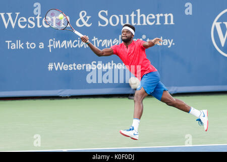 17 août 2017 : Frances Tiafoe (USA) en action lors du troisième tour à l'Ouest et du Sud 2017 tournoi Open de tennis qui se joue à l'Linder Family Tennis Center à Mason, Ohio. Adam Lacy/CSM Banque D'Images