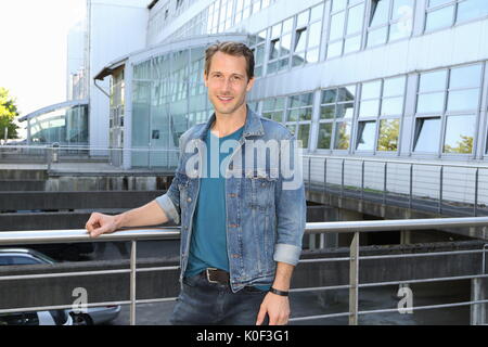 Hambourg, Allemagne, le 23 août, 2017. David Rott participant à la "Bad Cop - kriminell gut' photocall sur l'emplacement, Hambourg, Allemagne, 23.08.2017. Crédit : Christopher Tamcke/Alamy Live News Banque D'Images