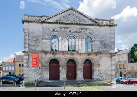 La vieille salle de concert ou une salle de concert à la place Saint-Jean, Saint Omer, le nord de la France Banque D'Images