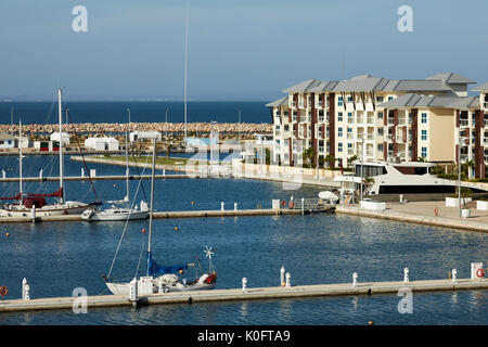 Le cubain, Cuba Melia, Meliá Varadero, bateau yacht bateaux amarrés à l'amarrage Banque D'Images
