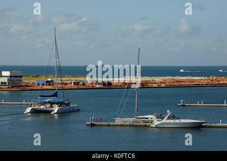 Le cubain, Cuba Melia, Meliá Varadero, bateau yacht bateaux amarrés à l'amarrage Banque D'Images
