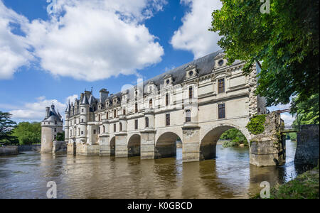 France, Indre-et-Loire, Chenonceau, vue du Château de Chenonceau, un 16e siècle de style gothique tardif et style du début de la Renaissance château de t Banque D'Images