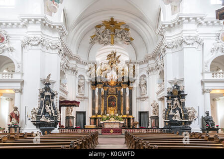 Innenraum und Autel des Fuldaer Dom Saint Salvator, Fulda, Hessen, Allemagne Allemagne | Intérieur et de l'autel, la cathédrale de Fulda Sankt Salvator, Fulda, Hesse, Germa Banque D'Images