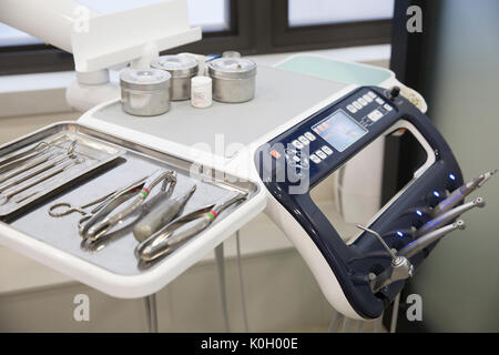 Équipements médical à la clinique dentaire Banque D'Images