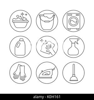 Nettoyer, laver les icônes de ligne. Lave-linge, d'une éponge, d'une vadrouille, fer à repasser, aspirateur, d'une pelle et d'une autre icône de nettoyage. L'ordre à la Chambre pour c signes linéaires minces Banque D'Images