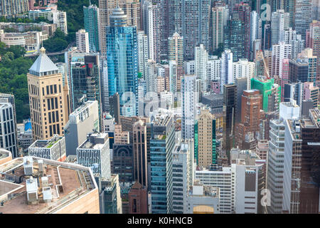 Vue aérienne du centre-ville de Hong Kong gratte-ciel au District Central au cœur du quartier d'affaires et financier de l'île de Hong Kong à proximité de Victori Banque D'Images