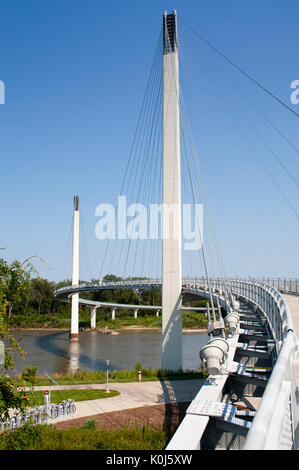 Le Bob Kerrey passerelle pour piétons de la côté d'Omaha Banque D'Images