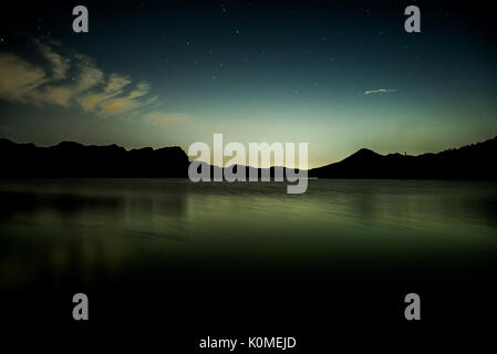 Saguaro Lake, comté de Maricopa, Phoenix, Arizona, la nuit Banque D'Images