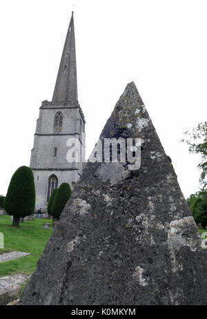 John Bryan monument, St.Mary's churchyard,Angleterre,Painswick Banque D'Images