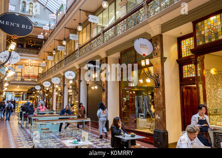 Le Strand Arcade construit en 1891 est le seul Sydney victorien restant arcade de détail, situé dans le centre-ville, avec magasins et boutiques haut de gamme Banque D'Images