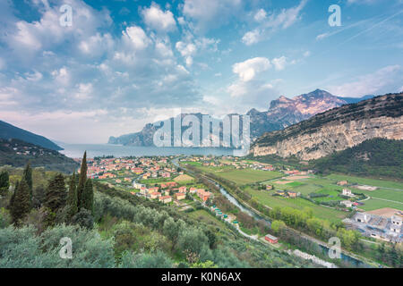 Torbole sul Garda, Lac de Garde, province de Trento, Trentino Alto Adige, Italie Banque D'Images