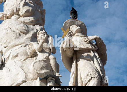 Statue de la Vierge Marie et saint Jean Népomucène, Place de la liberté, la Piata Libertatii, Timisoara, Roumanie Banque D'Images